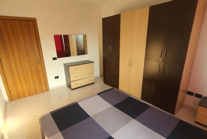 🏠 Shtepi  me qera,  Pallat i Ri  2+1   📍Astir 