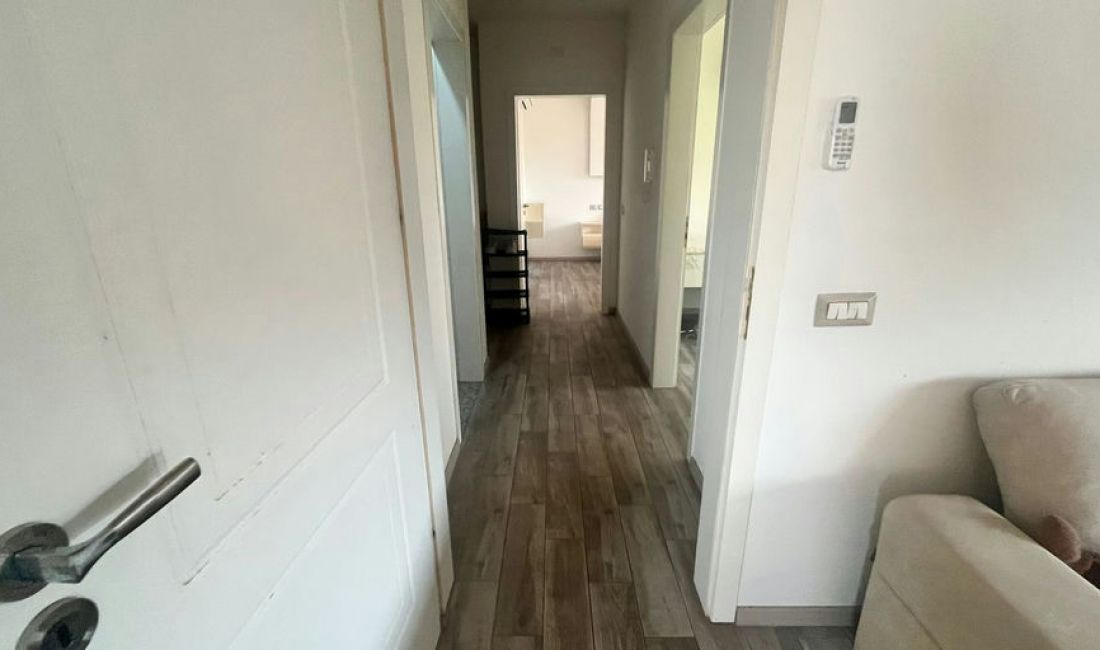 Shtepi me qera Apartament ne Tirane, 2+1, Mobilimi E mobiluar, Pagesa 550  Euro.