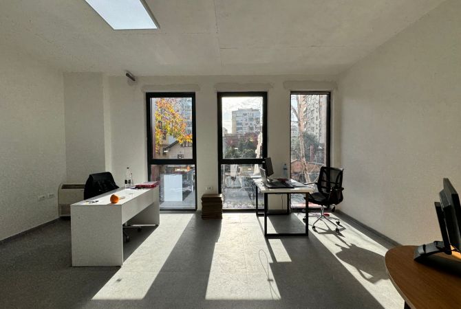 Business Property in Sale 3+1 in Tirana - 360,000 Euro