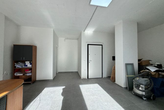 Business Property in Sale 3+1 in Tirana - 360,000 Euro