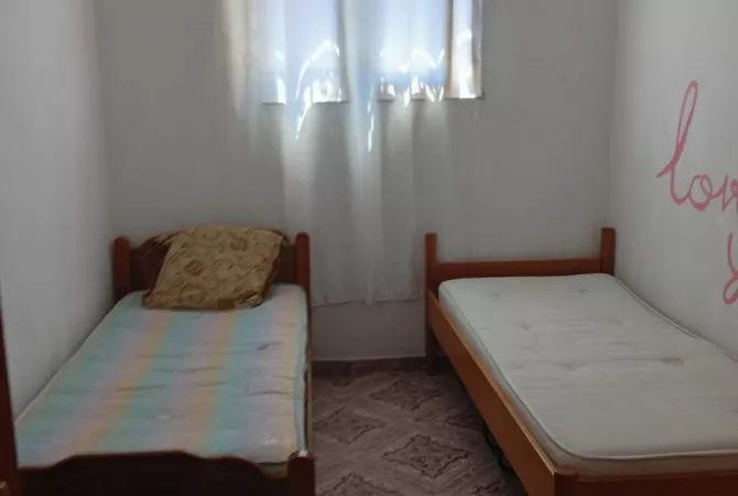 🏠 Shtepi  me qera
