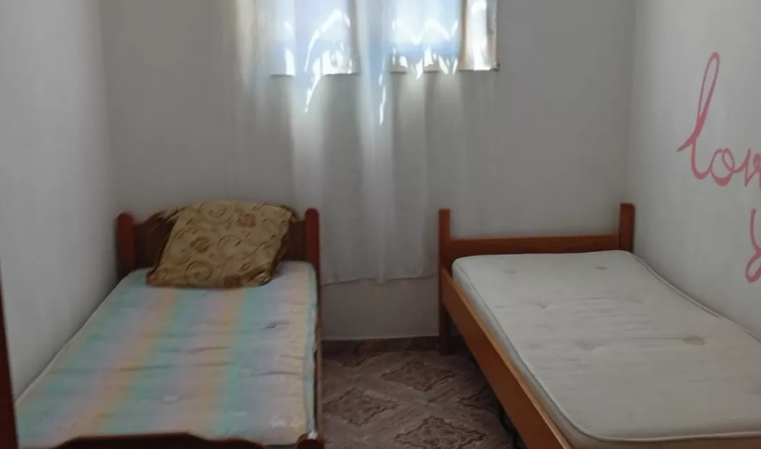Shtepi me qera Apartament ne Tirane, 3+1, Mobilimi E mobiluar, Pagesa 55,000  Leke.