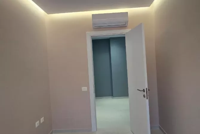 Business Property for Rent 3+1 in Tirana - 60,000 Leke