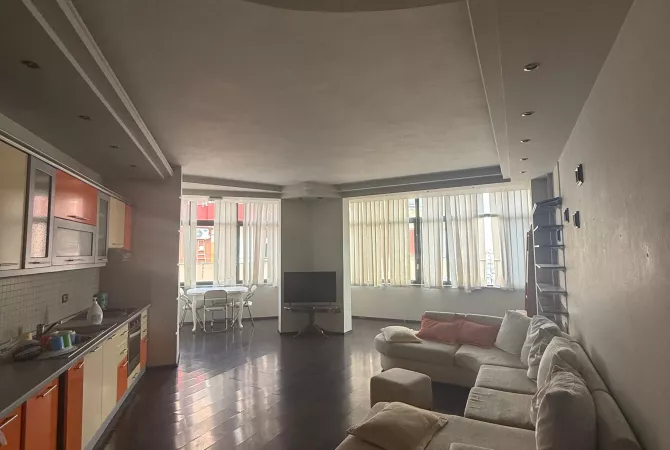 Shtepi me qera Apartament ne Tirane, 2+1, Mobilimi E mobiluar, Pagesa 650  Euro.