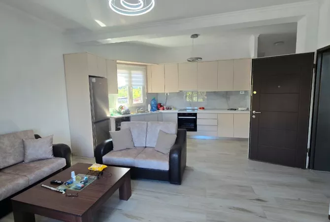 Shtepi me qera Apartament ne Tirane, 2+1, Mobilimi E mobiluar, Pagesa 470  Euro.