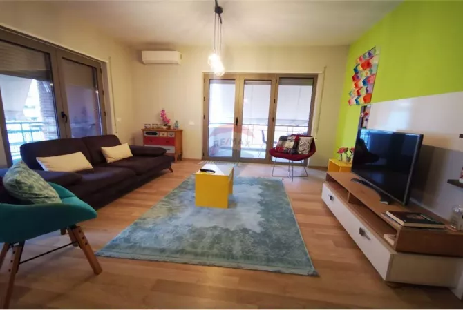 APARTAMENT 2+1 ME QIRA ,KOMPLEKSI DELIJORGJI