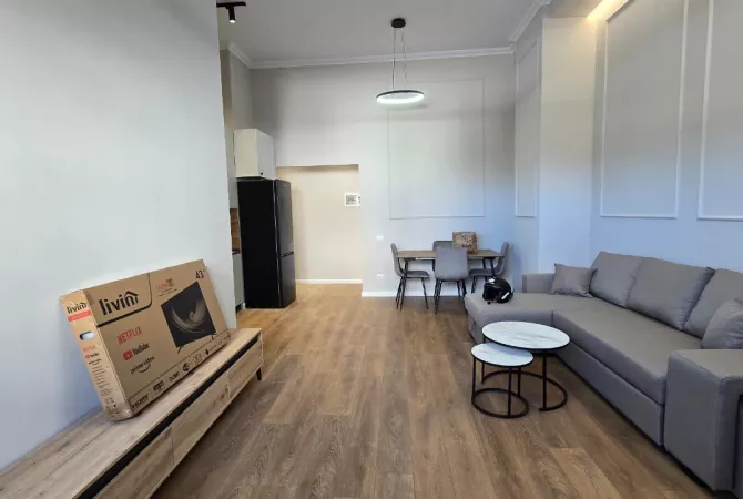 Shtepi me qera Apartament ne Tirane, 1+1, Mobilimi E mobiluar, Pagesa 550  Euro.