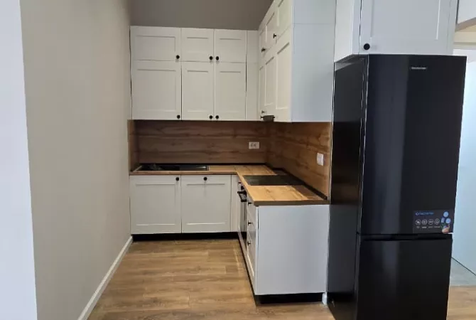 Shtepi me qera Apartament ne Tirane, 1+1, Mobilimi E mobiluar, Pagesa 550  Euro.