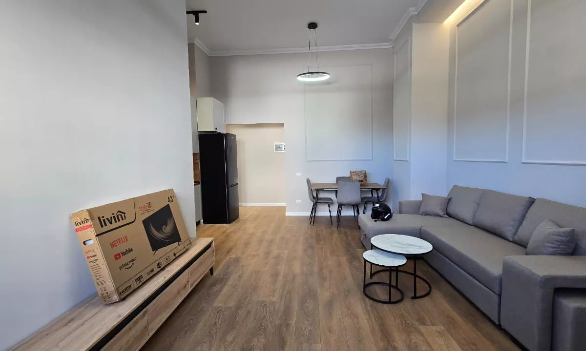 Shtepi me qera Apartament ne Tirane, 1+1, Mobilimi E mobiluar, Pagesa 550  Euro.
