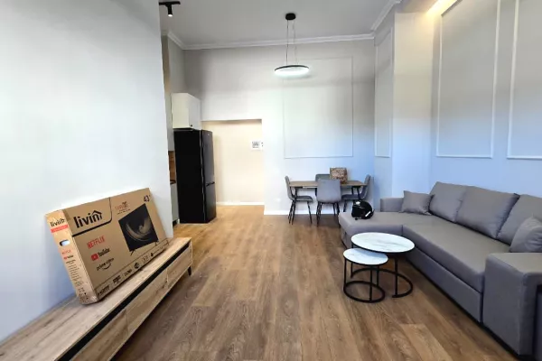 Shtepi me qera Apartament ne Tirane, 1+1, Mobilimi E mobiluar, Pagesa 60,000  Leke.