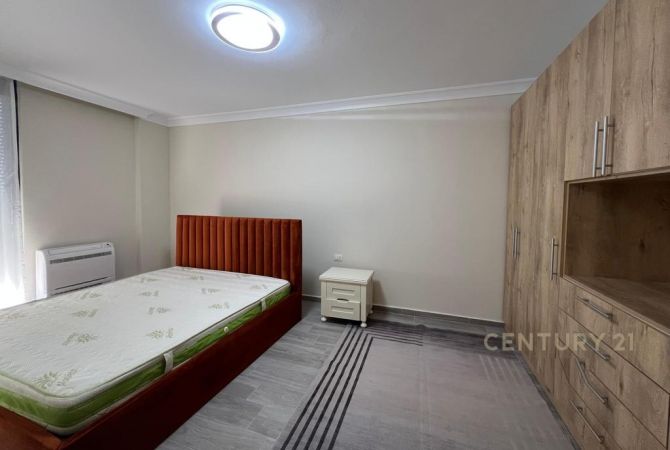 Shtepi me qera Apartament ne Tirane, 1+1, Mobilimi E mobiluar, Pagesa 450  Euro.