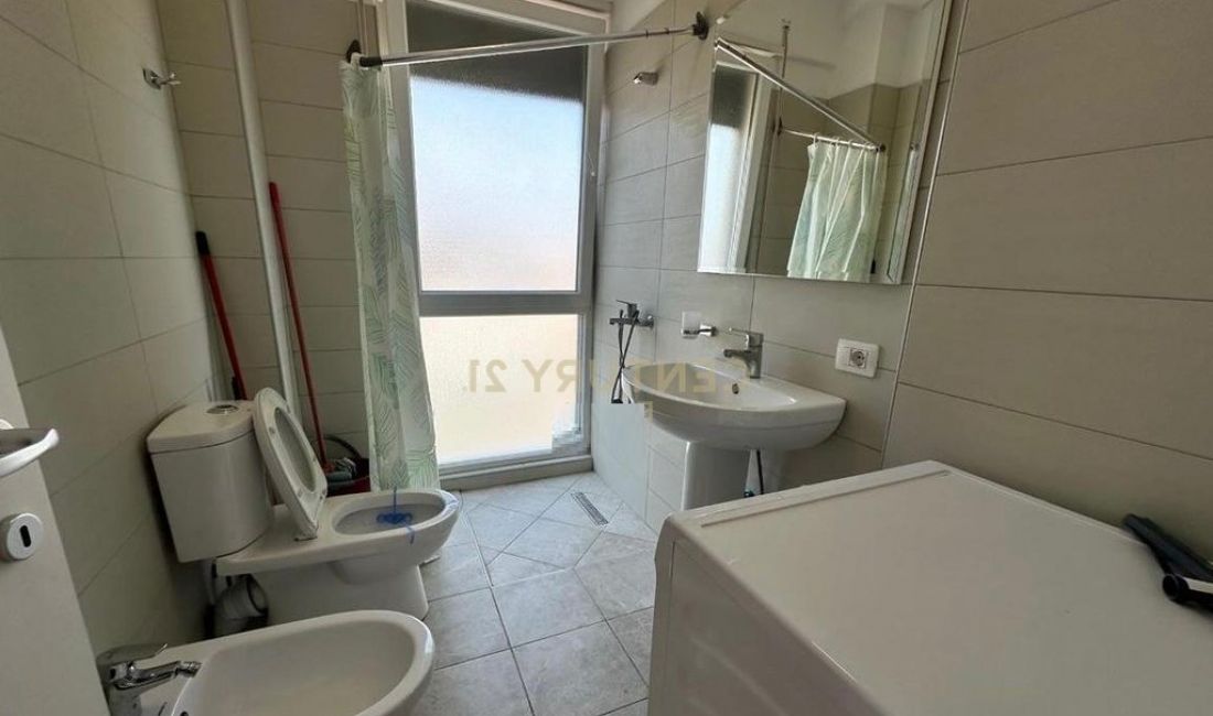 Shtepi me qera Apartament ne Tirane, 1+1, Mobilimi E mobiluar, Pagesa 500  Euro.