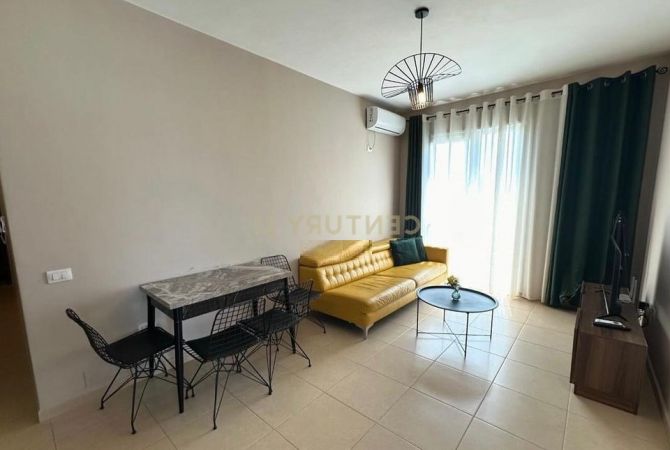 Shtepi me qera Apartament ne Tirane, 1+1, Mobilimi E mobiluar, Pagesa 500  Euro.