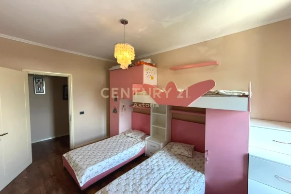 Shtepi me qera 2+1 ne Tirane - 450 Euro