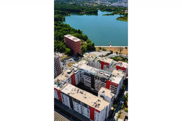 Shtepi me qera Apartament ne Tirane, 3+1, Mobilimi E mobiluar, Pagesa 2,500  Euro.