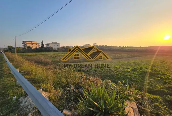 Truall ose Toke ne Durres - 270,000 Euro