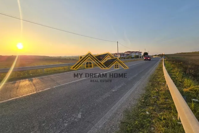 Truall ose Toke ne Durres - 270,000 Euro