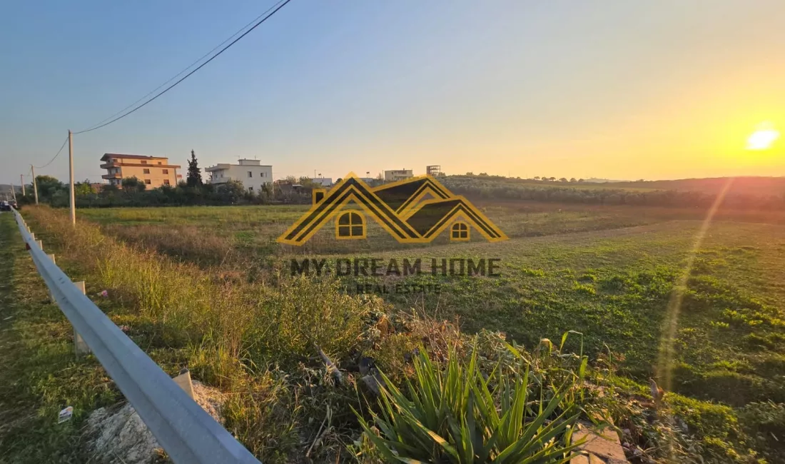 Toke per Shitje ne Manez Buze Rruge !