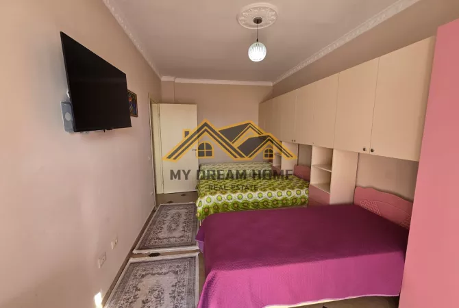 Shtepi me qera Apartament ne Durres, 2+1, Mobilimi E mobiluar, Pagesa 400  Euro.