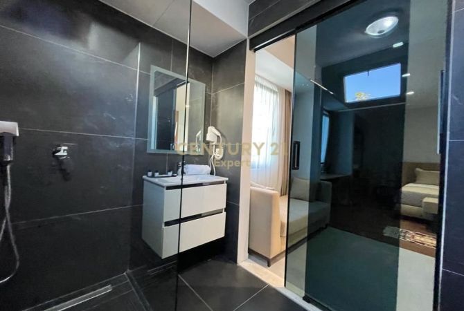 Business Property in Sale 5+1 in Tirana - 1,200,000 Euro