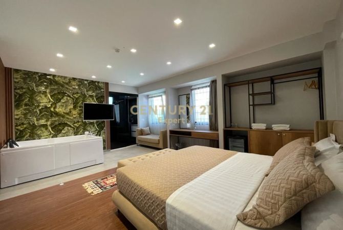 Hotel per Shitje prane Unazes se Vogel – Tirane