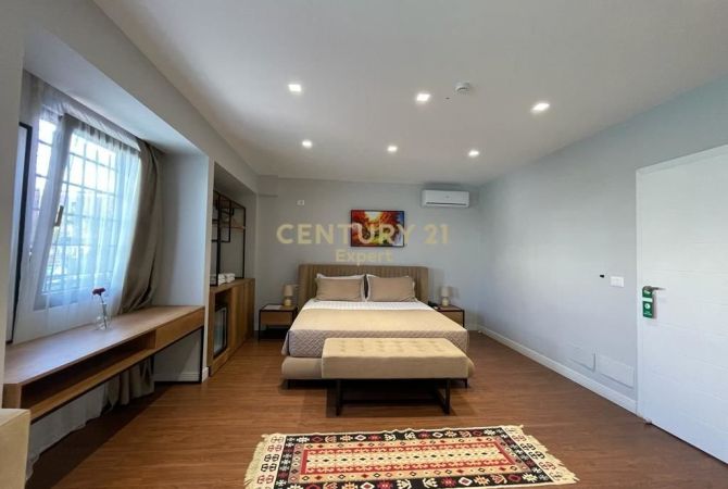 Hotel per Shitje prane Unazes se Vogel – Tirane