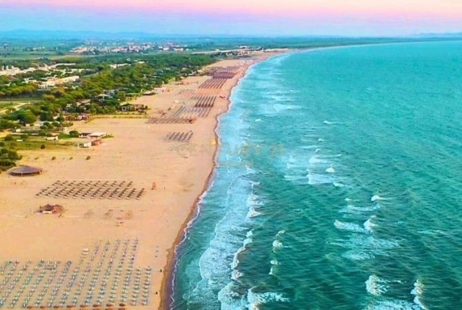 Truall ose Toke ne Durres - 50,000 Euro