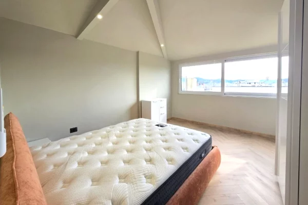 Shtepi me qera Apartament ne Tirane, 2+1, Mobilimi E mobiluar, Pagesa 950  Euro.
