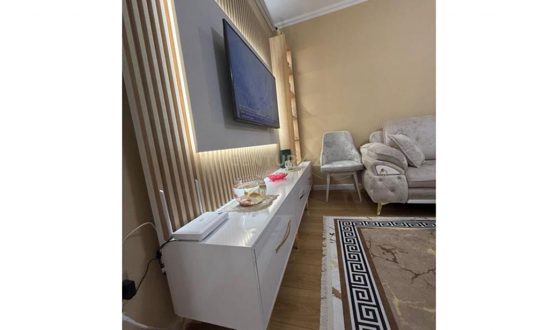 Appartamento in vendita a Tirana 1+1, Arredato