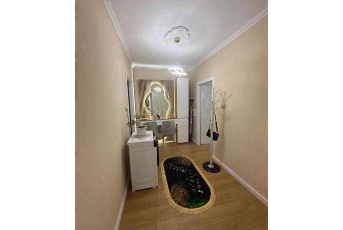 Appartamento in vendita a Tirana 1+1, Arredato