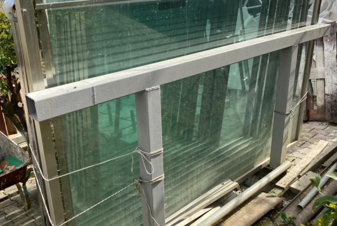 Pajisje biznesi ne shitje ne Kavaje - 10,000 Leke