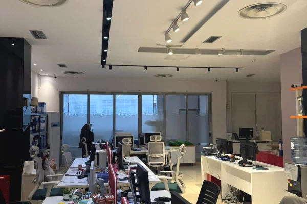 Shtepi me qera Apartament ne Tirane, 2+1, Mobilimi Bosh, pa mobiluar, Pagesa 1,000  Euro.