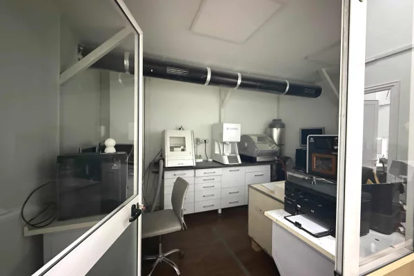 Shtepi ne shitje Apartament ne Tirane, 2+1, Mobilimi Bosh, pa mobiluar, Pagesa 210,000  Euro.