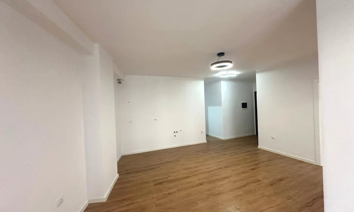 Shtepi ne shitje Apartament ne Tirane, 2+1, Mobilimi E mobiluar, Pagesa 149,000  Euro.