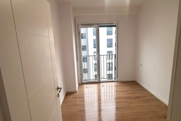 Shtepi ne shitje Apartament ne Tirane, 2+1, Mobilimi E mobiluar, Pagesa 149,000  Euro.