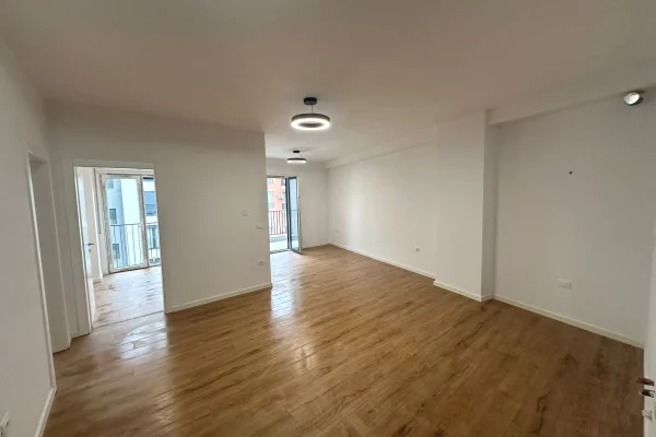 Shtepi ne shitje Apartament ne Tirane, 2+1, Mobilimi E mobiluar, Pagesa 149,000  Euro.
