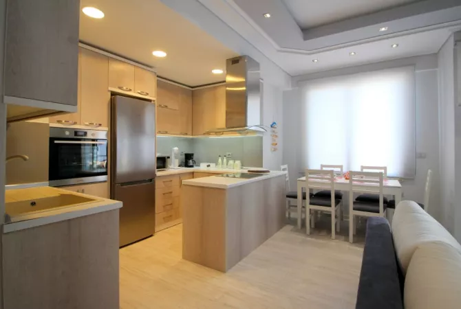 Shtepi ne shitje Apartament ne Sarande, 2+1, Mobilimi E mobiluar, Pagesa 210,000  Euro.