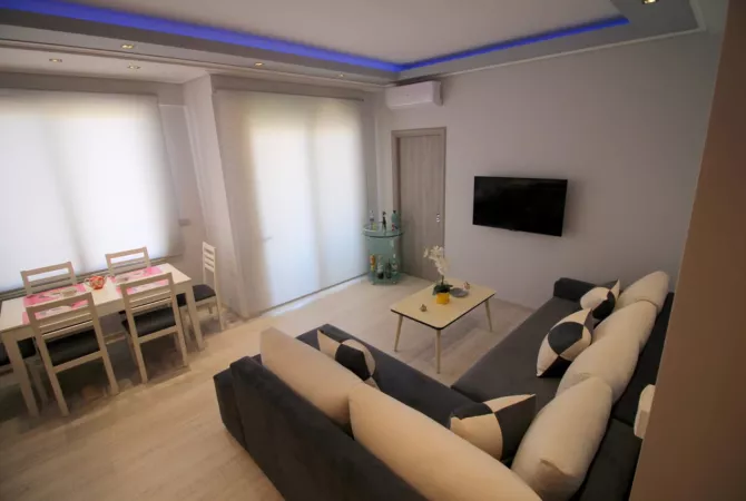 Shitet super apartament 2+1 ne Sarande