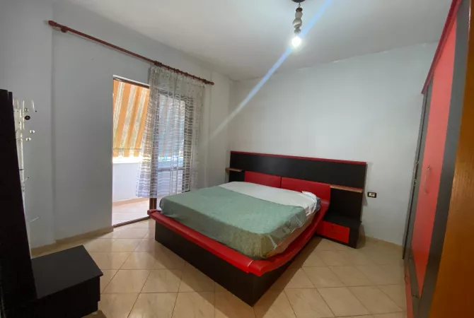 Shtepi ne shitje Apartament ne Tirane, 1+1, Mobilimi E mobiluar, Pagesa 125,000  Euro.