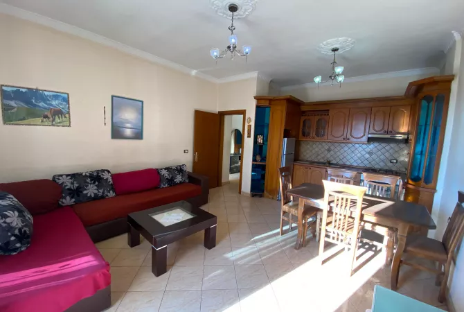 Shtepi ne shitje Apartament ne Tirane, 1+1, Mobilimi E mobiluar, Pagesa 125,000  Euro.