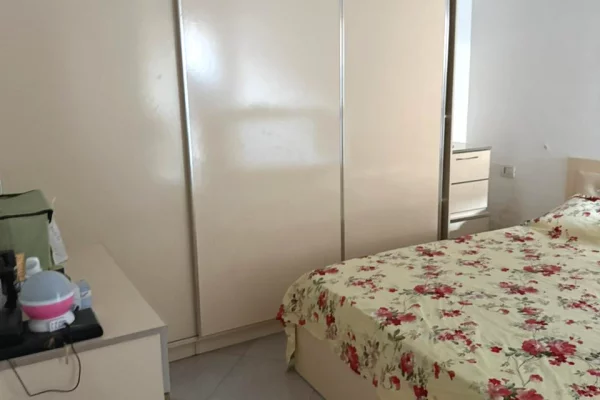 Shtepi ne shitje Apartament ne Tirane, 2+1, Mobilimi E mobiluar, Pagesa 155,000  Euro.