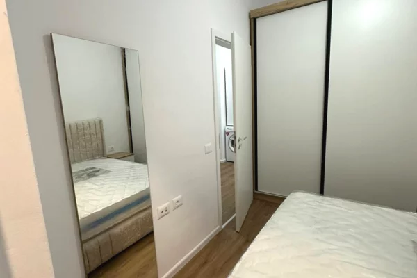 Shtepi me qera Apartament ne Tirane, 1+1, Mobilimi E mobiluar, Pagesa 45,000  Leke.