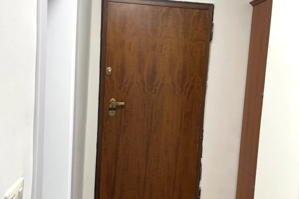 Shtepi me qera Apartament ne Tirane, 1+1, Mobilimi E mobiluar, Pagesa 1,000  Euro.