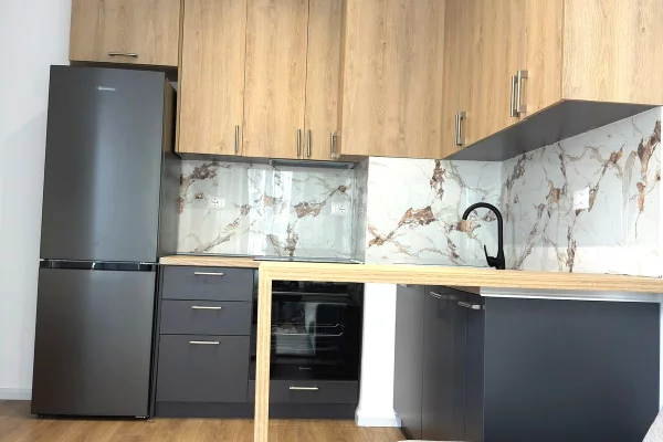 Shtepi me qera Apartament ne Tirane, 1+1, Mobilimi E mobiluar, Pagesa 450  Euro.