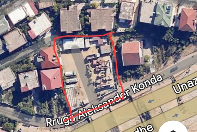 Truall ose Toke ne Tirane - 1,000 Euro