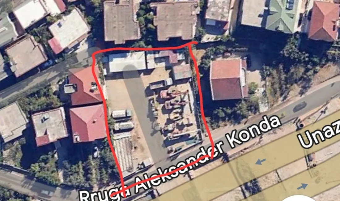 Truall me qera, siperfaqe 1400m2