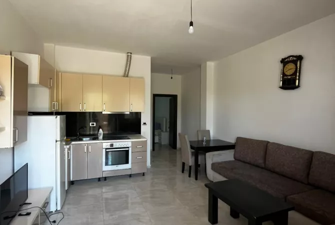 Jepet me qira apartamenti 1+1 ne Laprake , Rruga Llazar Shapatini.