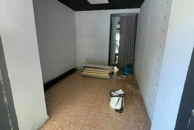 Business Property for Rent 1+1 in Tirana - 700 Euro