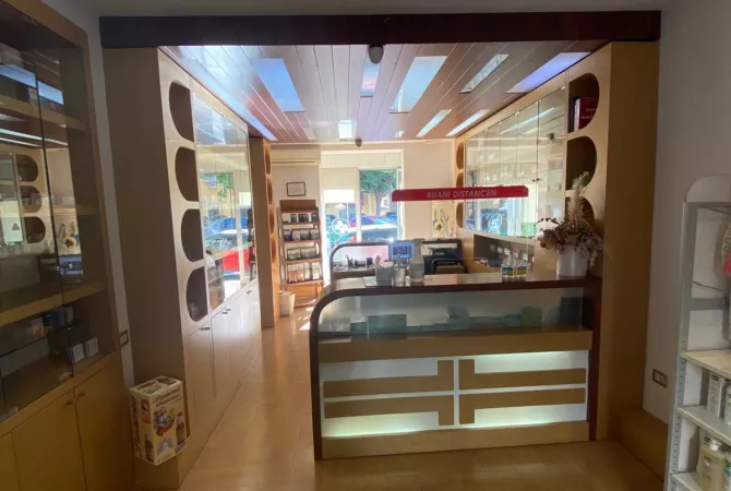 Business Property for Rent 1+1 in Tirana - 700 Euro