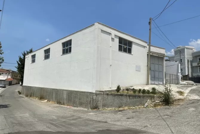 Business Property for Rent 4+1 in Tirana - 2,500 Euro